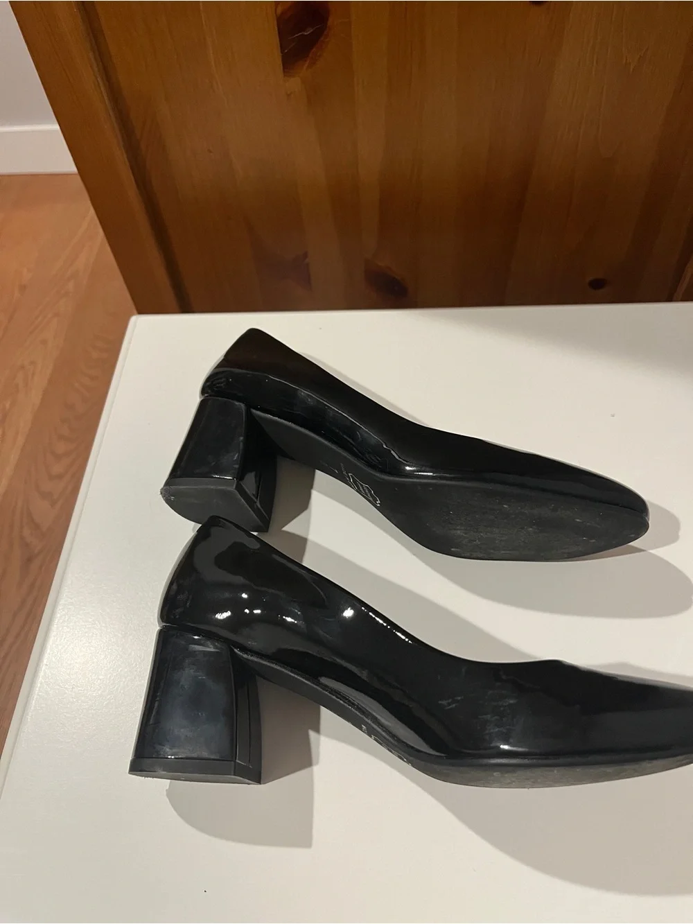 French Sole Trance pumps in black patent leather